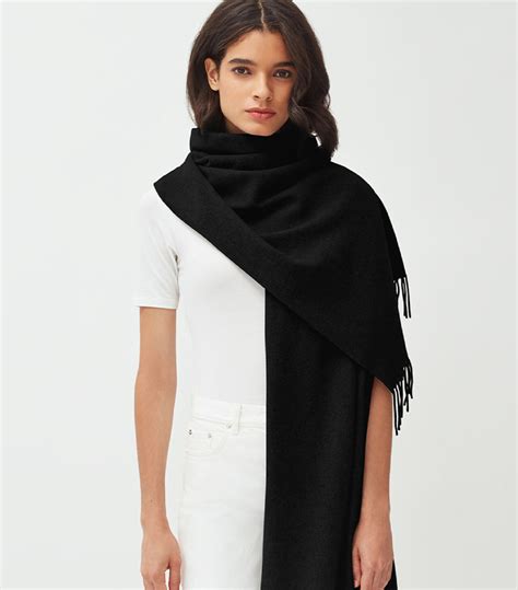 best cashmere scarf price.